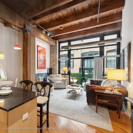 Image 8 - 517-531 West Superior Street, Chicago, IL 60610, USA - Condo for sale