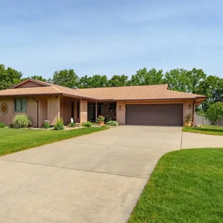 Buy this 5 bed house on 5616 Stoney Brook Road in Texas Charter Township, MI 49009