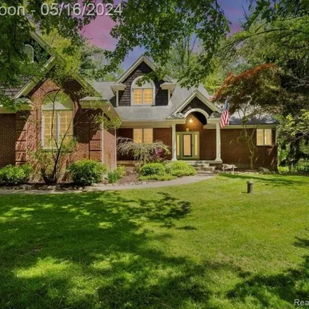 Image 1 - 1443 Avon Circle West, Rochester Hills, MI 48309, USA - House for sale