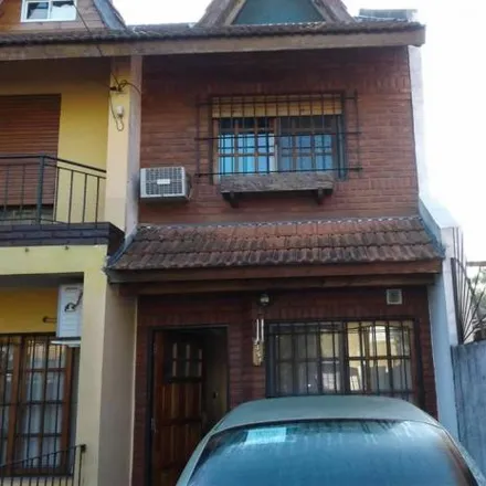 Buy this 2 bed house on Washington 3457 in Carapachay, Vicente López