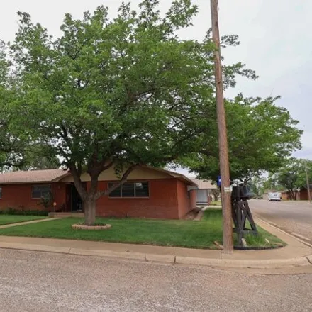 Image 2 - North Houston Avenue, Lamesa, TX 79331, USA - House for sale