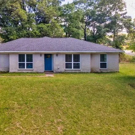 Buy this 3 bed house on 7291 Lakewood Road in Pine Run, Mobile County
