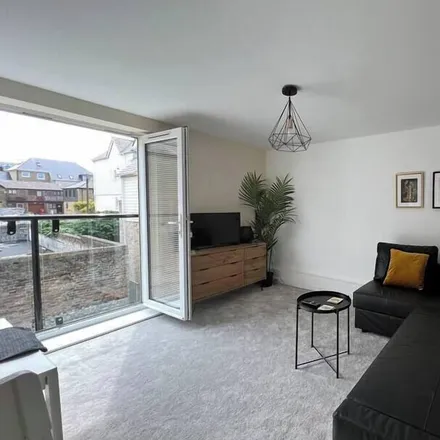 Image 1 - Broadstairs and St. Peters, CT10 1FU, United Kingdom - Apartment for rent