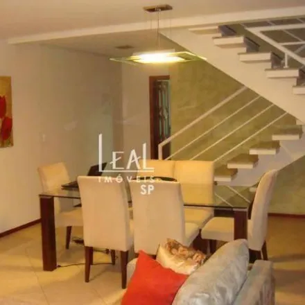 Buy this 4 bed house on Avenida Benjamim Harris Hunnicutt in Vila Rio, Guarulhos - SP