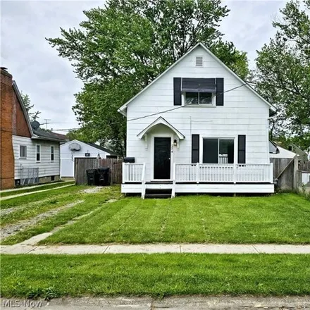 Buy this 3 bed house on 274 Bon Air Avenue in Elyria, OH 44035