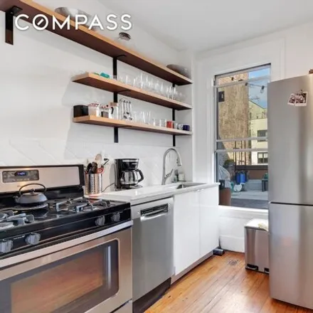 Image 4 - 125 South 2nd Street, New York, NY 11249, USA - Townhouse for rent