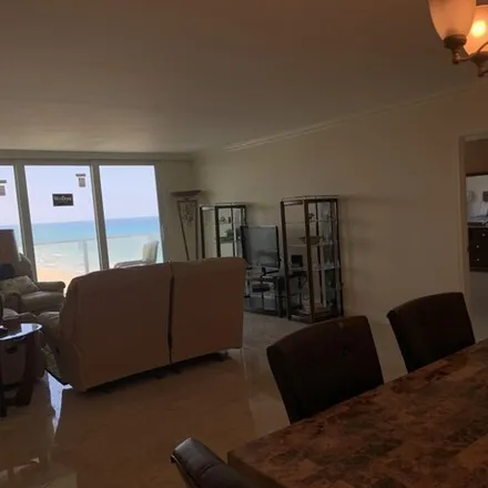 Image 6 - South Ocean Boulevard, South Palm Beach, Palm Beach County, FL 33460, USA - Condo for rent