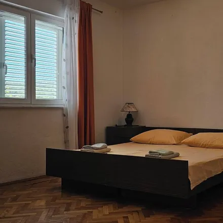 Rent this 1 bed apartment on 21226 Vinišće