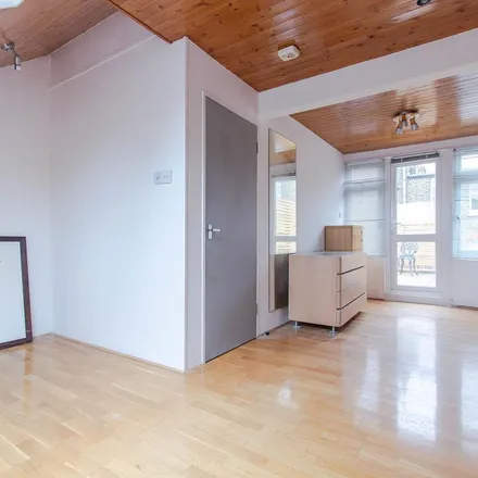 Rent this 1 bed apartment on 33 Dynham Road in London, NW6 2NS
