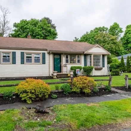 Rent this 3 bed house on 59 Crestview Road in Waltham, MA 02451