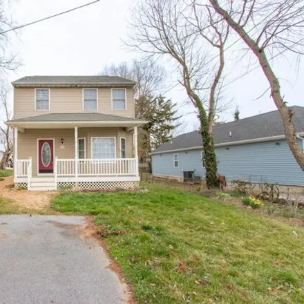 Buy this 3 bed house on 109 North Maple Avenue in Charles Town, WV 25414