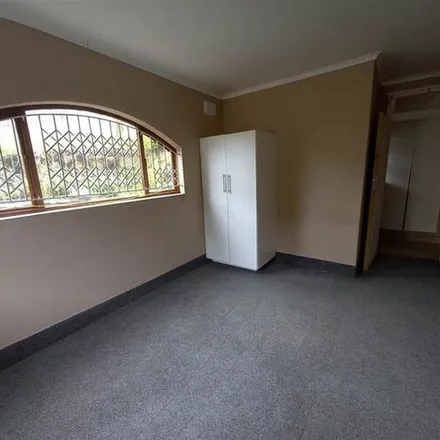 Image 6 - Lenny Naidu Drive, Bayview, Chatsworth, 4092, South Africa - Apartment for rent