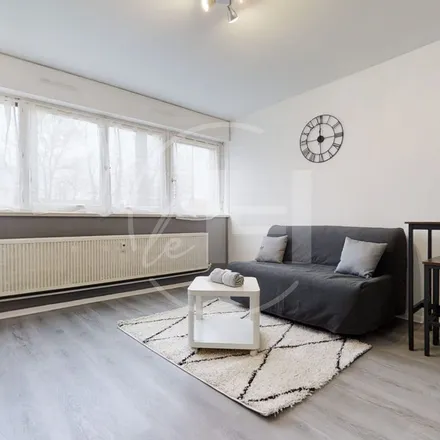 Image 5 - 61 Rue de Pouilly, 57000 Metz, France - Apartment for rent