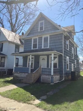Buy this 3 bed house on 462 West 11th Street in Elyria, OH 44035