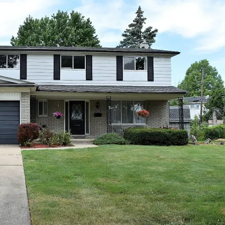 Buy this 6 bed house on 4109 Angeline Drive in Sterling Heights, MI 48310