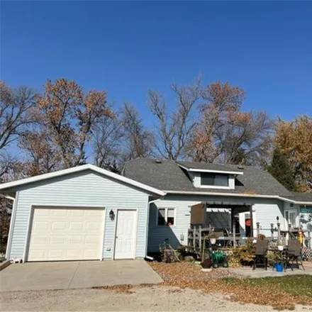 Image 1 - 13670 Southeast 19th Avenue, Summit, Steele County, MN 55917, USA - House for sale