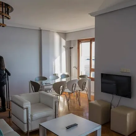 Rent this 5 bed apartment on 20280 Hondarribia/Fontarrabie