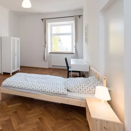 Rent this 6 bed room on Regerplatz 2 in 81541 Munich, Germany