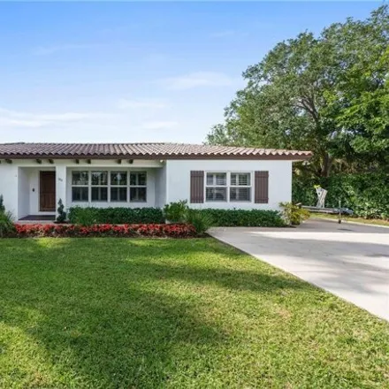 Buy this 3 bed house on 870 Pinegrove Avenue in Jupiter, FL 33458