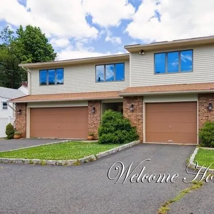 Buy this 6 bed house on Saddle River County Park in Tether Lane, Paramus