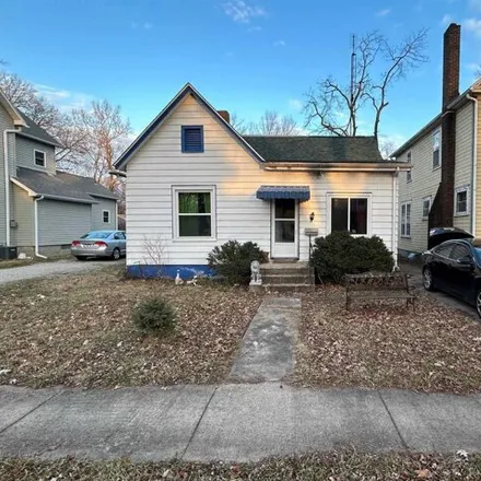Buy this 2 bed house on 214 South State Street in Springfield, IL 62702