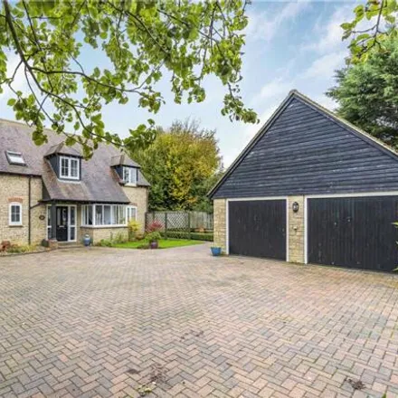 Buy this 4 bed house on High Street in Faringdon, Oxfordshire