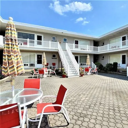 Buy this 1 bed condo on 184 99th Street in Stone Harbor, Cape May County