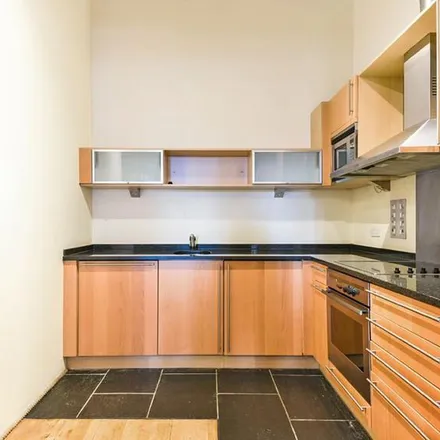 Rent this 1 bed apartment on The Sipping Room in 16 Hertsmere Road, Canary Wharf