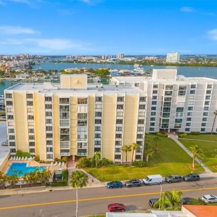 Buy this 2 bed condo on 821 Bayway Boulevard in Clearwater, FL 33767