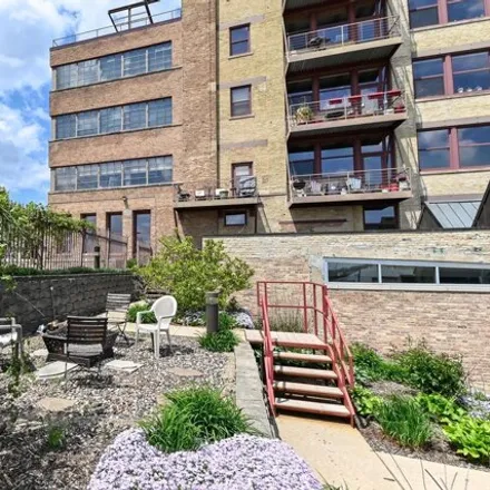 Buy this 1 bed condo on 215 West Maple Street in Milwaukee, WI 53204