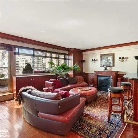 Image 5 - 166 EAST 63RD STREET 16C in New York - Townhouse for sale