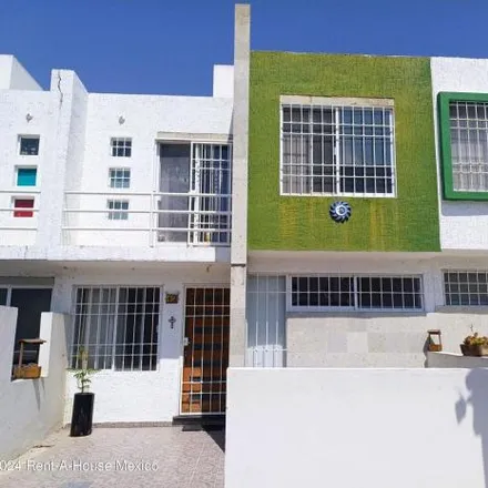 Buy this 4 bed house on Callejón de Los Mendoza in Santa Barbara, 76900 Corregidora