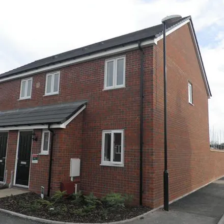 Rent this 3 bed duplex on 38 Astoria Drive in Coventry, CV4 9WR