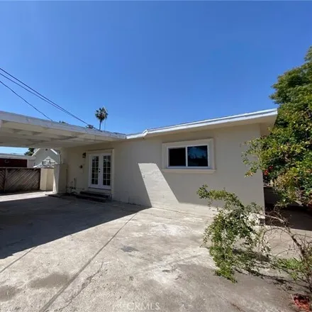 Image 8 - 1326 West F Street, Los Angeles, CA 90744, USA - House for sale