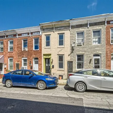 Image 2 - 2106 Moyer Street, Baltimore, MD 21231, USA - House for sale