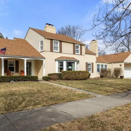 Buy this 4 bed house on Avondale Avenue in Grosse Pointe Park, MI 48230