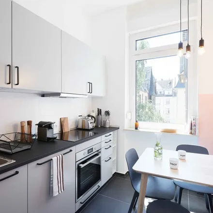 Image 2 - Saalburgallee 29, 60385 Frankfurt, Germany - Apartment for rent