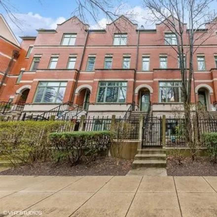 Buy this 3 bed townhouse on 1415 South Indiana Avenue in Chicago, IL 60605