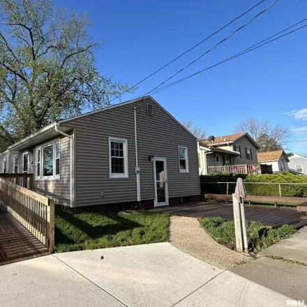 Image 3 - 1062 28th Street, Pleasant Valley Township, Bettendorf, IA 52722, USA - House for sale