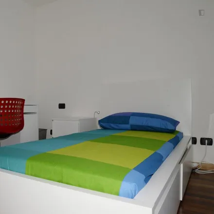 Rent this 3 bed room on Piazzale Egeo 9 in 20126 Milan MI, Italy