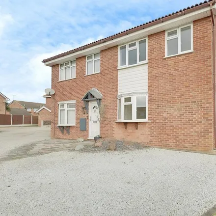 Rent this 3 bed duplex on Coniston in Southend-on-Sea, SS2 6XZ