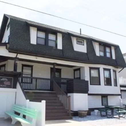 Rent this 4 bed house on 7 Victoria Avenue in Ventnor City, NJ 08406