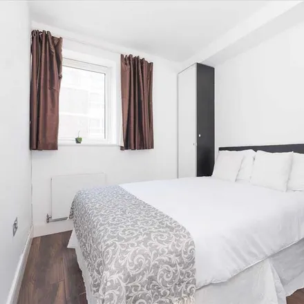 Rent this 1 bed room on 60 Penfold Street in London, NW8 8PH