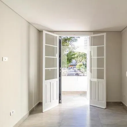 Rent this 2 bed apartment on Avenida Cásper Líbero 126 in Santa Ifigênia, São Paulo - SP