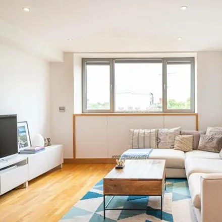 Buy this 1 bed apartment on 109 Kentish Town Road in London, NW1 9RA