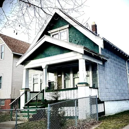Buy this 3 bed house on 3611 North 25th Street in Milwaukee, WI 53206