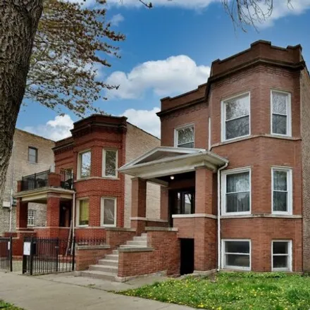 Image 2 - 2541 North Avers Avenue, Chicago, IL 60647, USA - House for sale