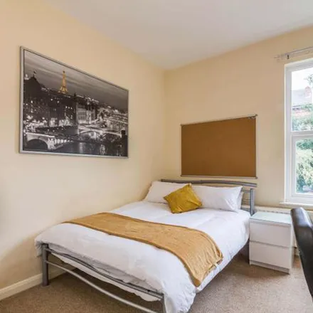 Image 5 - 128 Portland Road, Nottingham, NG7 4GP, United Kingdom - Apartment for rent