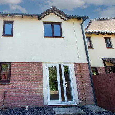 Rent this 2 bed townhouse on Manston Close in Cardiff, CF5 2EW