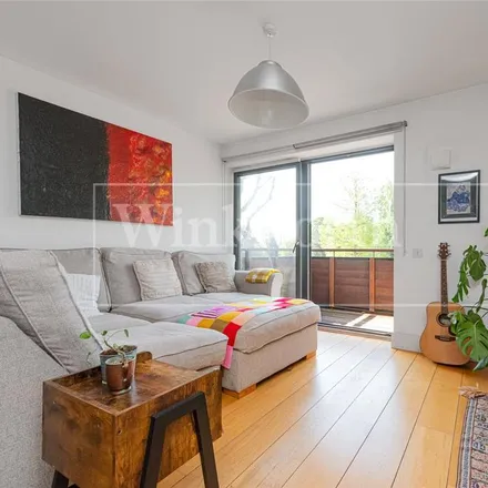 Rent this 2 bed apartment on 866 Harrow Road in London, NW10 5DJ